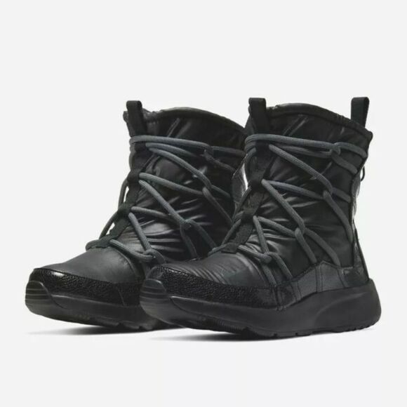 Nike Sneaker Boots Tanjun Size 5 New Y - Picture 4 of 9